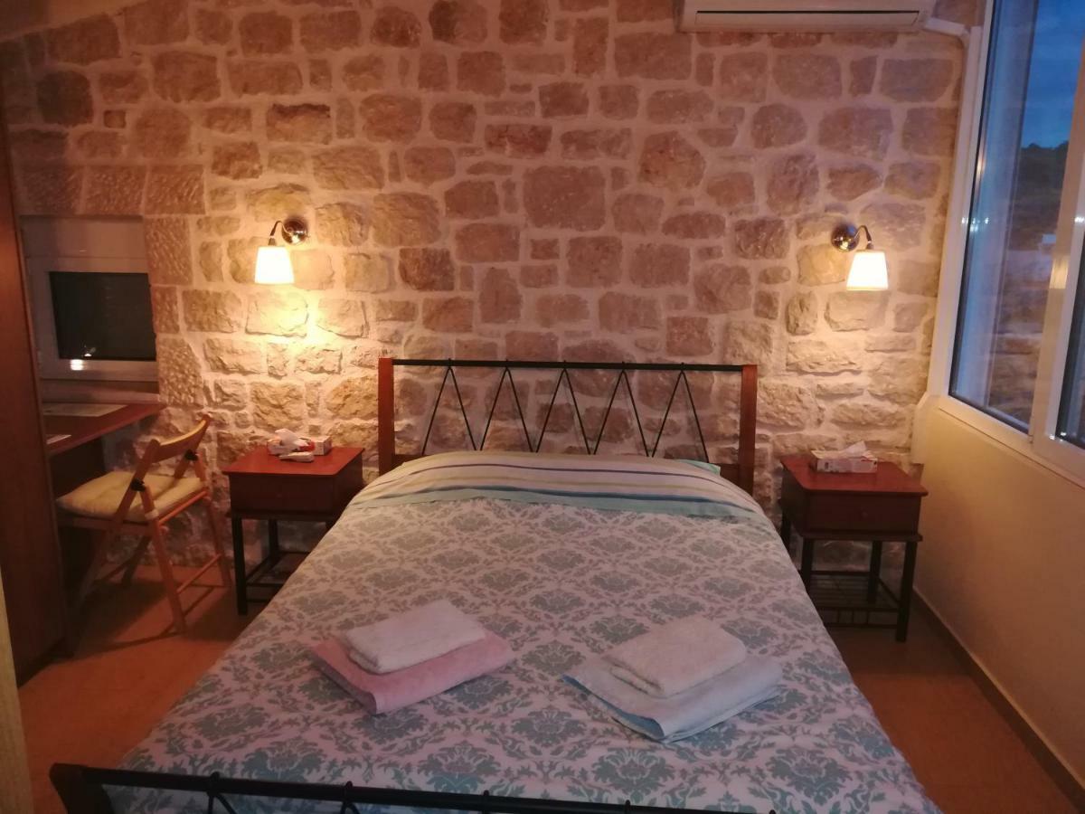 Stone House In Olive Grove Villa Толон Екстериор снимка